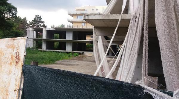 statiunea olimp sub asaltul nesimtirii edililor din mangalia