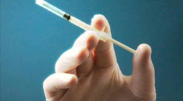 prima combinatie injectabila a doua clase de medicamente antidiabetice disponibila in romania