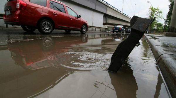 galerie foto cartierul vacaresti paralizat de inundatii