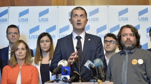 usr cere demisia lui dragnea de la conducerea camerei deputatilor dupa decizia inaltei curti