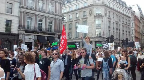 zeci de mii de persoane asteptate la londra la un miting in favoarea unui al doilea referendum