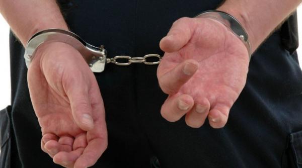 doi barbati au fost arestati in sri lanka sub suspiciunea ca au batut un leopard pana l au omorat