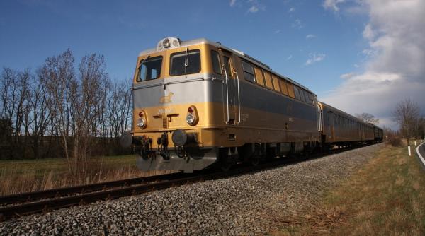 30 de persoane ranite in austria dupa ce un tren a deraiat