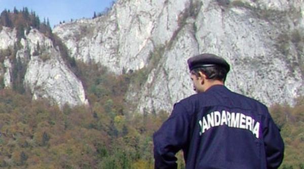 copil de opt ani cautat intr o padure din comuna bunesti