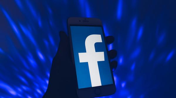 facebook renunta la proiectul aquila