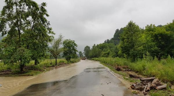 cod portocaliu si cod galben de inundatii in 18 bazine hidrografice si pe raurile din dobrogea