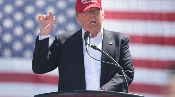 aproximativ 600 de protestatari impotriva politicii de toleranta zero a lui donald trump au fost arestati