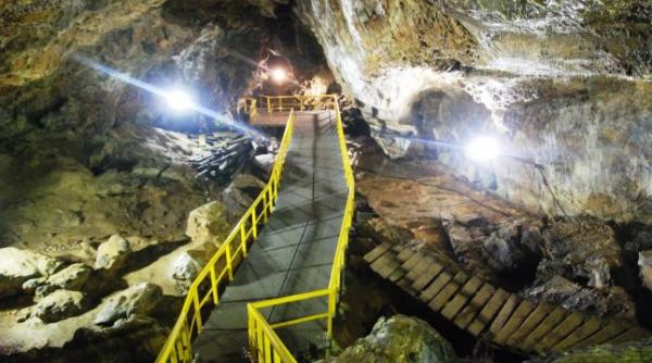 pestera ialomitei a fost redeschisa pentru vizitatori dupa retragerea inundatiilor