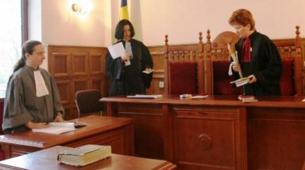 o grefiera din iasi a fost condamnata de tribunal pentru neglijenta in serviciu