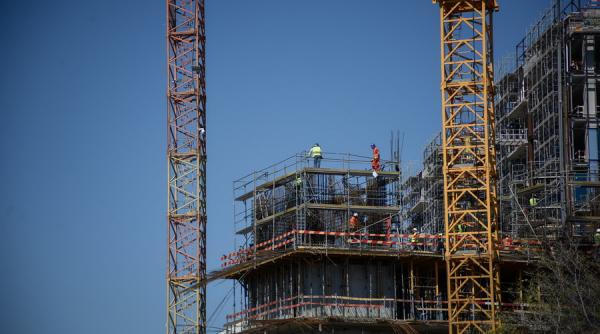 jumatate din romani muncesc pe nimic