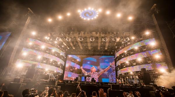 festivalul neversea pe plaja modern