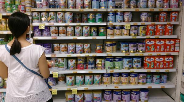 administratia trump masuri impotriva alaptarii