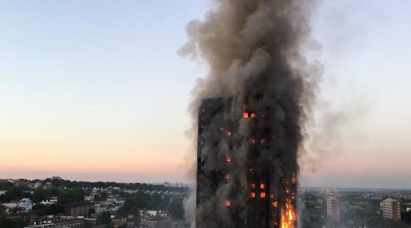 persoanele din doua blocuri de apartamente nevoite sa plateasca pentru inlocuirea materialelor folosite si la grenfell tower