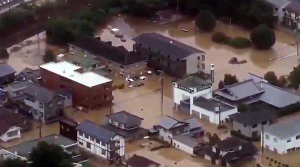 dezastru in japonia 141 de morti in urma intemperiilor operatiunile de cautare si salvare a victimelor continua