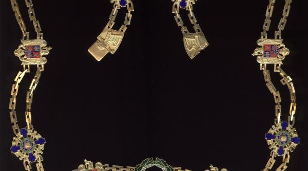 politicienii primiti cu dificultate in elita nationala