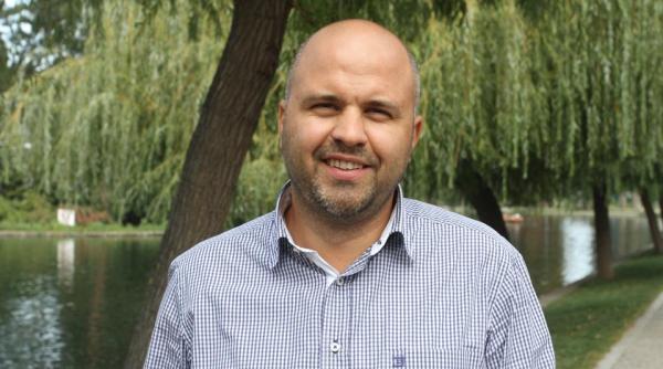 emanuel ungureanu usr a depus un denunt la dna pe numele medicului mihai lucan