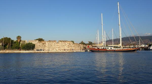 grecia tara unde romanii merg sa se intalneasca cu medicul in vacanta