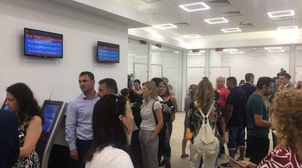 carmen dan la deschiderea noului sediu pentru eliberarea pasapoartelor se vede o relaxare a presiunii la ghisee