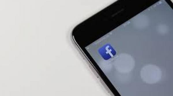 facebook vrea sa monitorizez programele la care te uiti prin intermediul microfonului de la telefon