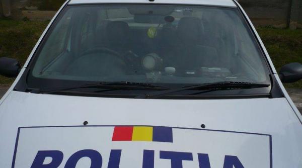 o tanara este cercetata penal dupa ce mama ei a anuntat la 112 ca fata detine substante suspecte a fi droguri