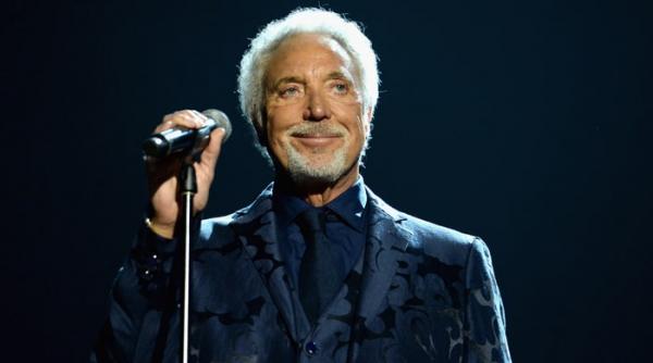 tom jones in spital din cauza unei infectii bacteriene artistul si a anulat doua concerte