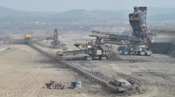 un angajat de la cariera pesteana a murit la serviciu fiind prins de banda transportoare