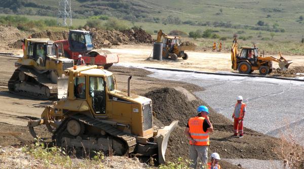 austriecii care au lasat bacaul fara apa si afacerile lor