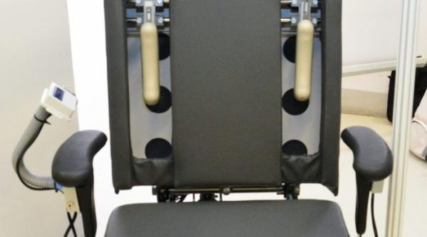 scaunul medical care ti vindeca spatele in timp ce lucrezi la birou