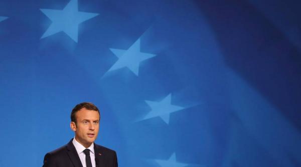 presedintele macron a picat in sondaje