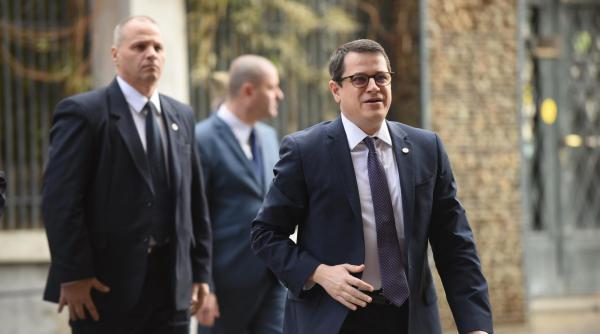 directorul spp mai tare in salarii decat sefii sri si sie cati bani castiga sefii serviciilor secrete