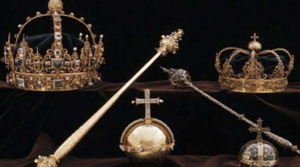 doi hoti au furat bijuteriile coroanei din suedia