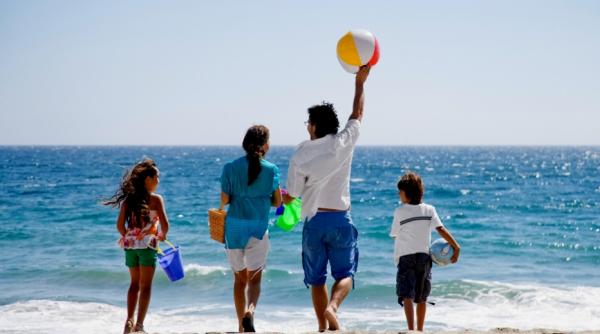 vesti excelente romanii vor avea cinci zile libere de sfanta maria