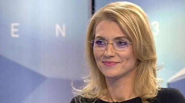 gorghiu sper ca ccr va da foarte repede un raspuns si dancila nu mai uita ca e premier cand pleaca in concediu