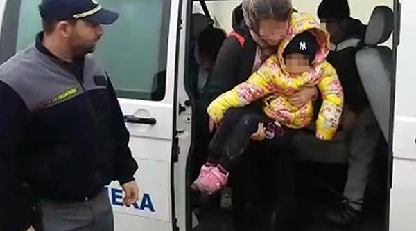 peste 200 de minori intorsi de la frontiera in acest an din cauza documentelor incomplete