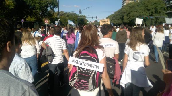 argentina mii de persoane au protestat impotriva legalizarii avortului