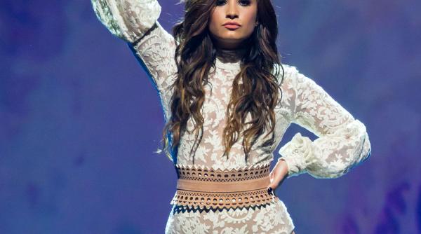 demi lovato va intra intr un centru de reabilitare dupa ce va iesi in spital