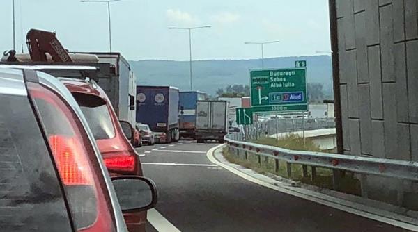 iad in traficul din romania soferii stau in trafic 45 de minute pentru a iesi de pe a10 catre aiud