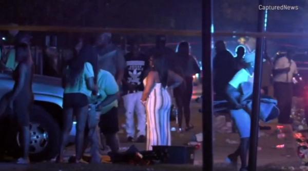 mai multi morti si zeci de raniti la chicago in urma unui schimb de focuri