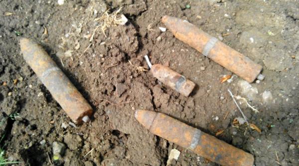 vaslui munitie neexplodata descoperita de un satean la silistea