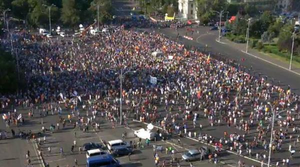 cateva mii de persoane la protestele antiguvernamentale din sibiu cluj brasov iasi si bistrita