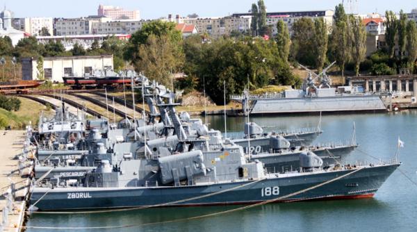 constanta exercitii militare retragere cu torte concerte organizate de ziua marinei la mangalia