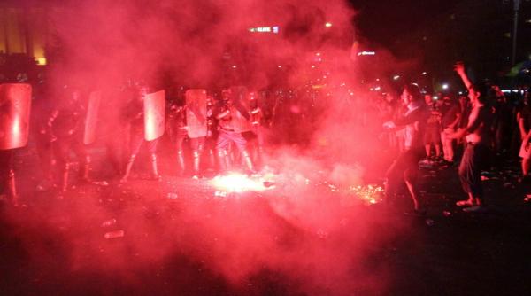 iohannis cere procurorului general sa demareze de urgenta cercetarile cu privire la modul in care a intervenit jandarmeria