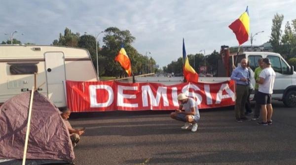 rulota instalata in piata victoriei a fost ridicata