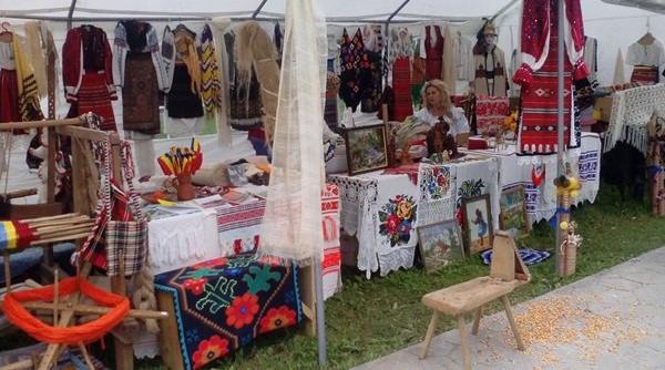 cel mai mare targ de mestesugari din romania in weekend la muzeul astra