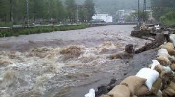 cod galben de inundatii pentru rauri din 9 judete