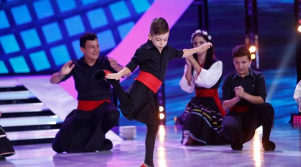 trucuri si dans grecesc roast acrodance si gimnastica ritmica pe scena de la next star