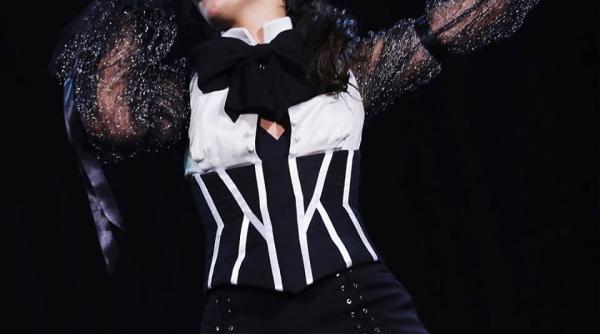 camila cabello votata artistul anului la mtv video music 2018