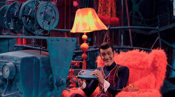 actorul stefan karl stefansson din oraselul lenes a murit