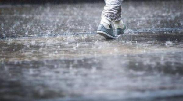 cod portocaliu de averse in judetul maramures si cod galben de vreme instabila in alte 10 judete