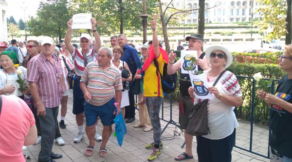 miting pro jandarmerie in fata parchetului general